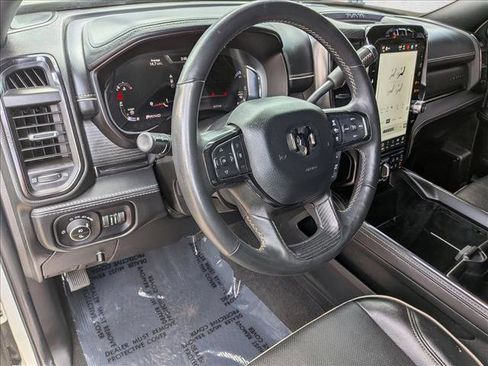 Used 2024 RAM 2500 Limited AWD/4WD image 10