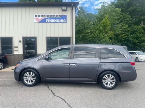 Used 2016 Honda Odyssey SE image 7
