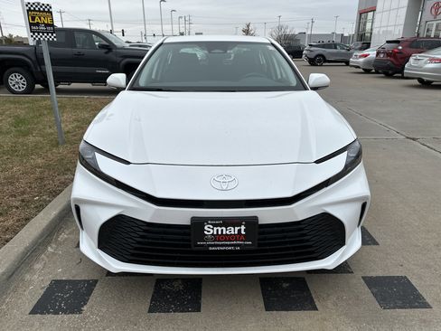 New 2026 Toyota Camry LE image 2