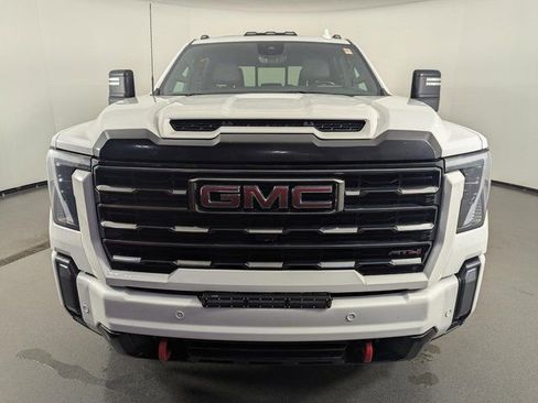 Used 2024 GMC Sierra 2500 AT4 w/ AT4 Premium Plus Package image 3