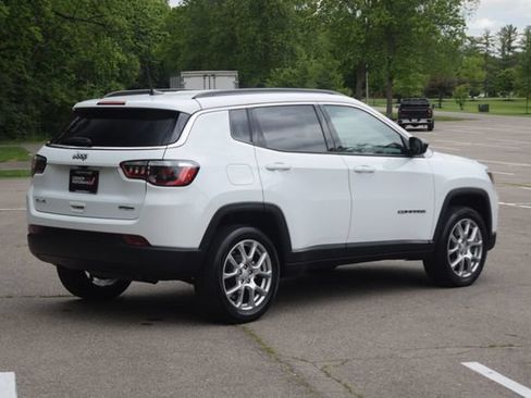 Used 2023 Jeep Compass Latitude AWD/4WD image 25