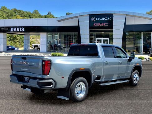 Used 2024 GMC Sierra 3500 Denali w/ Technology Package AWD/4WD image 6