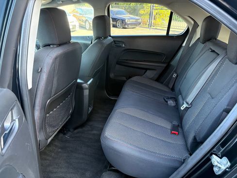 Used 2017 Chevrolet Equinox LT FWD image 15