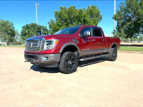 Used 2016 Nissan Titan Platinum Reserve image 2