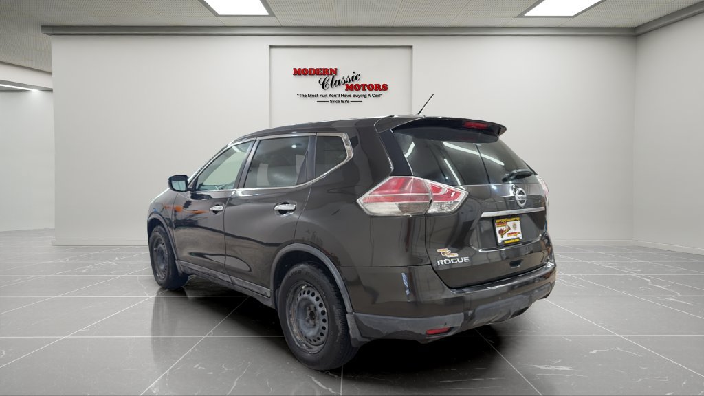 Used 2015 Nissan Rogue S w/ S Family Package FWD image 3