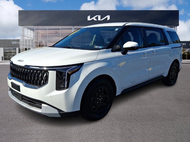 Certified 2026 Kia Carnival FWD image 3