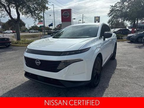 Certified 2025 Nissan Murano SV image 2