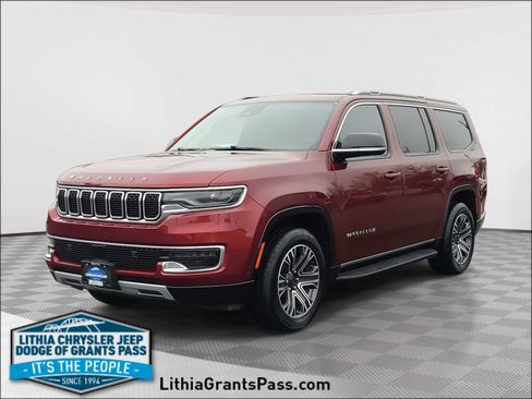 Used 2024 Jeep Wagoneer Series II image 1