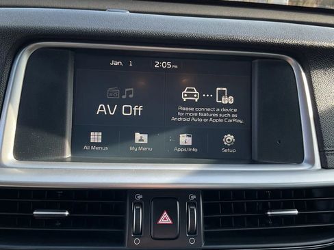 Used 2020 Kia Optima LX image 25