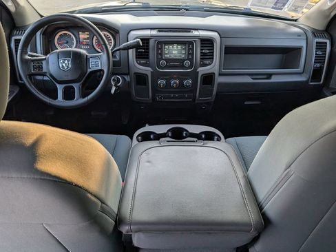 Used 2017 RAM 3500 Tradesman w/ Chrome Appearance Group AWD/4WD image 16