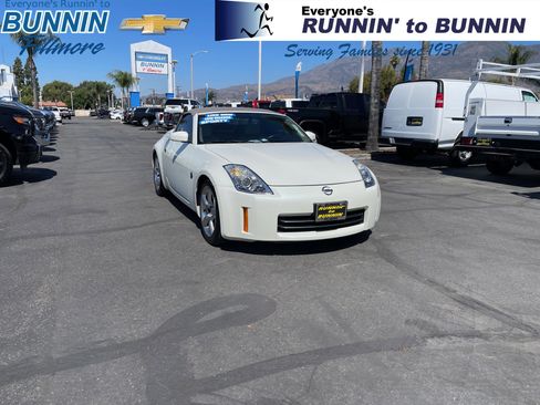 Used 2007 Nissan 350Z Touring image 1