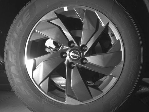 Used 2025 Nissan Rogue SV image 15