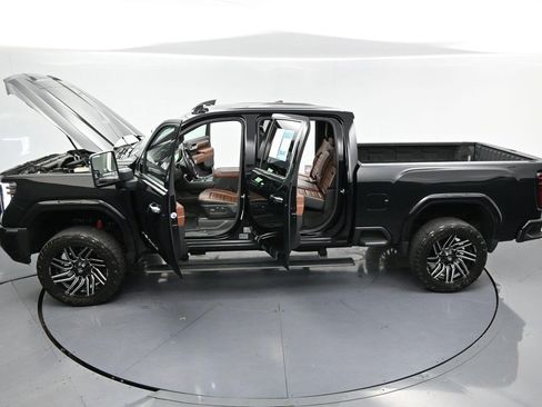 Used 2024 GMC Sierra 2500 Denali Ultimate AWD/4WD image 45
