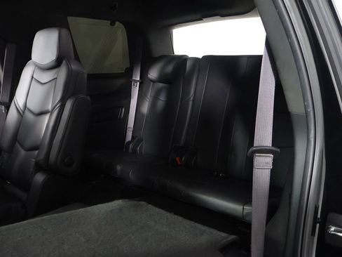 Used 2016 Cadillac Escalade Platinum image 39