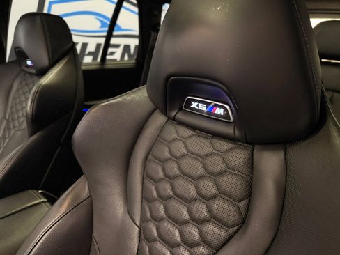 Used 2022 BMW X5 M Competition image 27