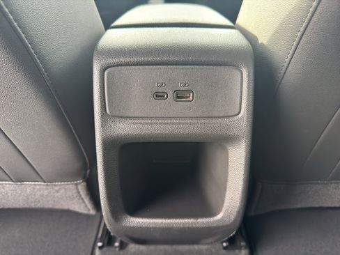 Certified 2025 Chevrolet Trax LT w/ LT Convenience Package image 19