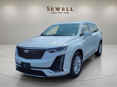 New 2025 Cadillac XT6 Luxury