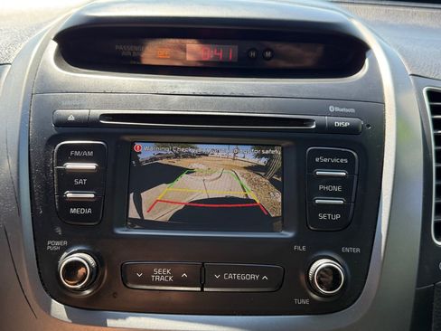 Used 2014 Kia Sorento LX FWD image 11
