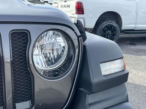 Used 2021 Jeep Wrangler Unlimited Sport image 9