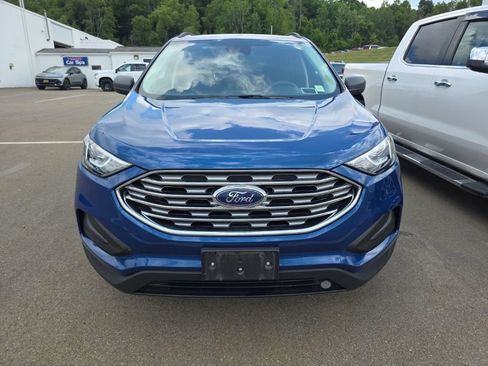 Used 2020 Ford Edge SE AWD/4WD image 3
