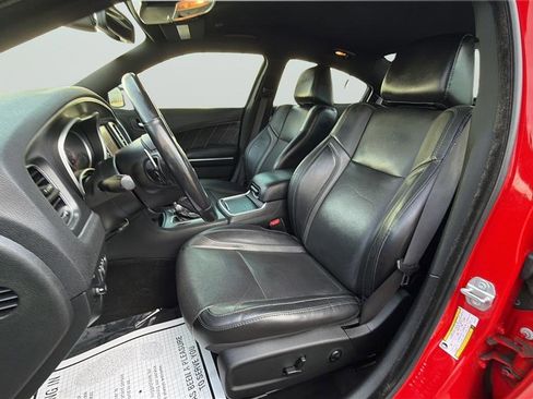 Used 2018 Dodge Charger GT image 19