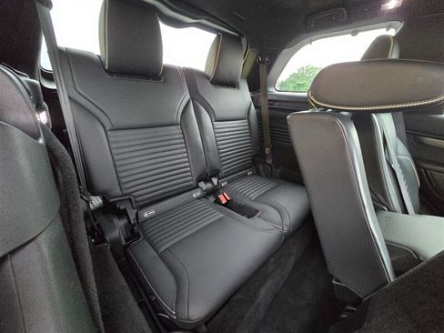 Used 2019 Land Rover Discovery HSE AWD/4WD image 18