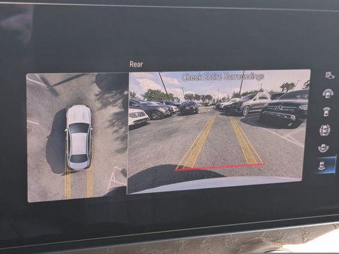 Used 2022 Mercedes-Benz E 450 4MATIC Sedan image 8