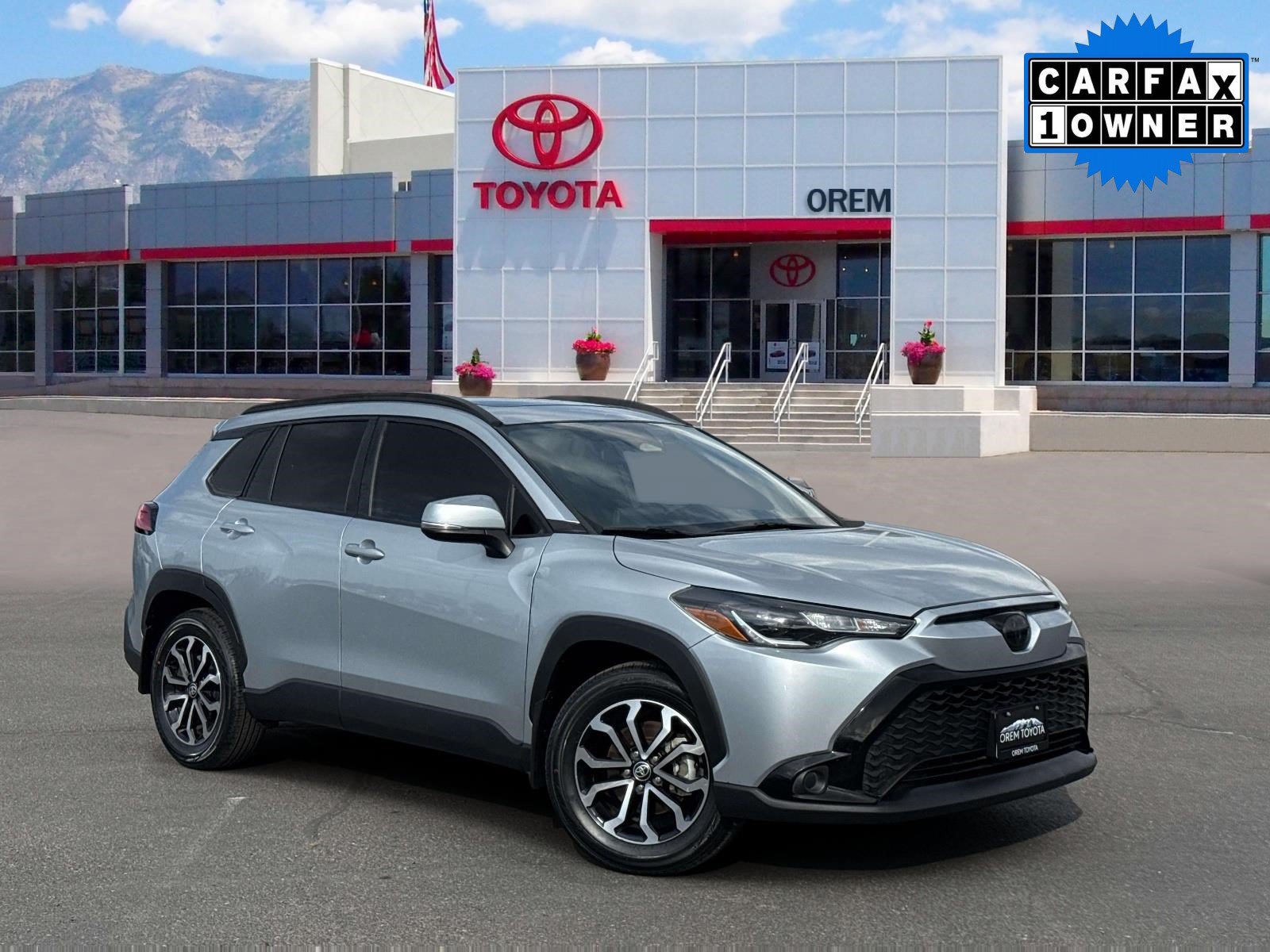 Used 2024 Toyota Corolla Cross AWD Hybrid w/ Moonroof Package image 1