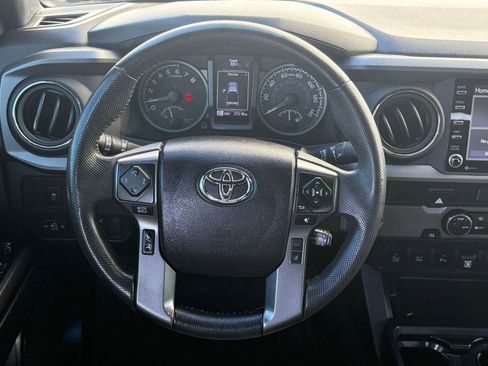 Certified 2022 Toyota Tacoma TRD Sport image 17