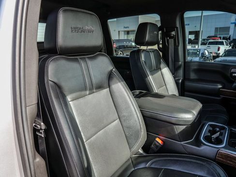 Used 2023 Chevrolet Silverado 2500 High Country image 17