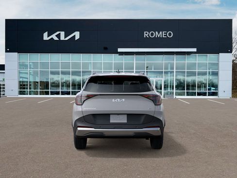New 2026 Kia Sportage EX image 6