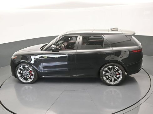 Used 2025 Land Rover Range Rover Sport Dynamic SE AWD/4WD image 47