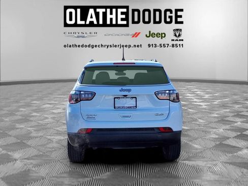 Used 2024 Jeep Compass Latitude image 26