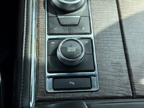 Used 2021 Ford Expedition Max Limited AWD/4WD image 21