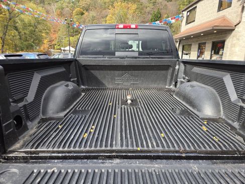 Used 2018 RAM 2500 SLT w/ Snow Chief Group image 18