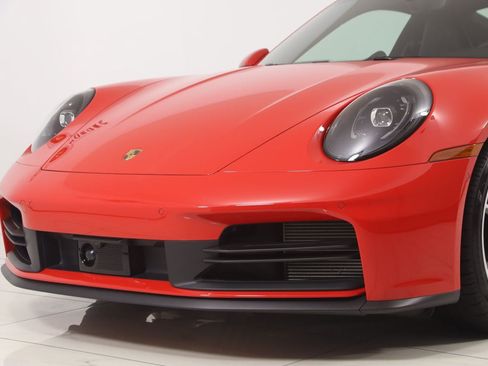 Used 2025 Porsche 911 Carrera RWD image 81