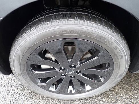 Used 2022 Kia Telluride S image 12