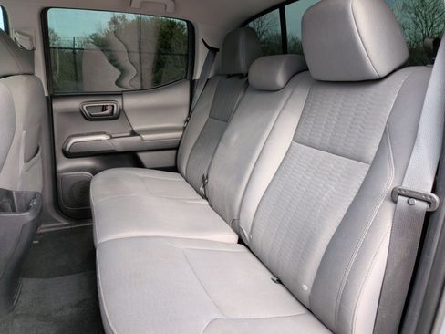 Used 2019 Toyota Tacoma SR5 image 33