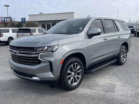 Used 2023 Chevrolet Tahoe LT w/ Luxury Package image 9