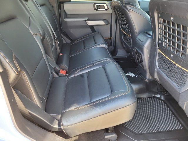 Used 2023 Ford Bronco Badlands AWD/4WD image 13