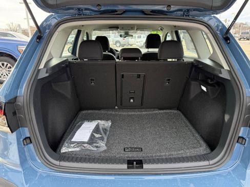 New 2026 Volkswagen Taos S image 9