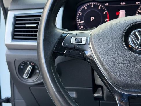 Used 2018 Volkswagen Atlas SEL Premium AWD/4WD image 11