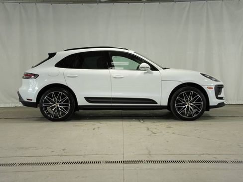 New 2025 Porsche Macan image 8