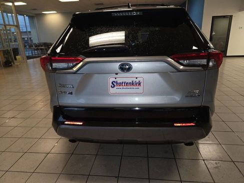Used 2021 Toyota RAV4 XSE w/ XSE Grade Weather Package image 7