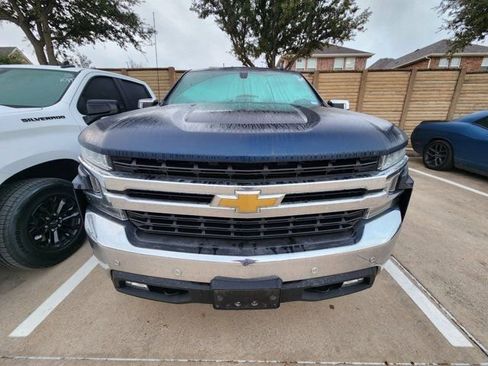 Used 2020 Chevrolet Silverado 1500 LT w/ Texas Edition image 2