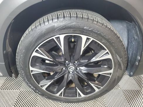 Used 2024 MAZDA CX-90 Plug-In Hybrid w/ Premium Plus AWD/4WD image 11