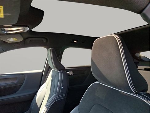 Certified 2023 Volvo C40 P8 Recharge Plus w/ Climate Package image 15