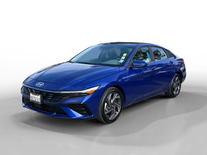 Certified 2025 Hyundai Elantra SEL