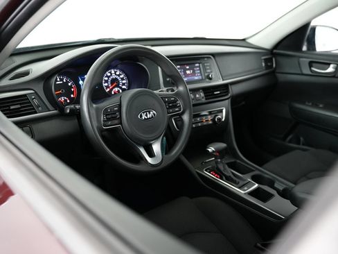 Used 2017 Kia Optima LX w/ Driver Convenience Package FWD image 6