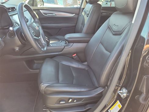 Used 2018 Cadillac XT5 Premium Luxury image 19